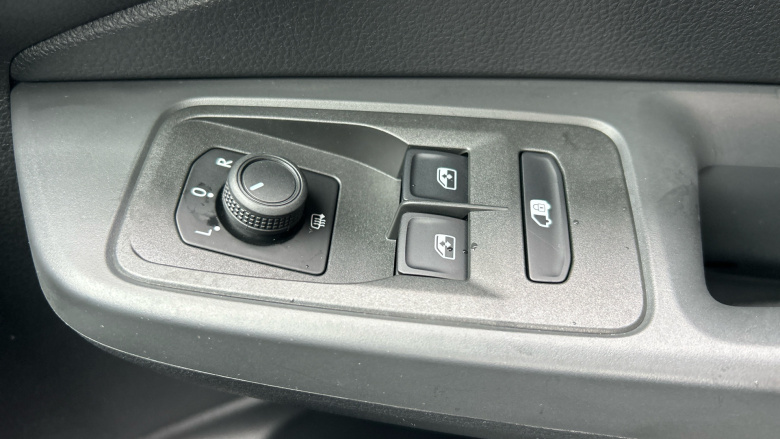 Ford Transit Connect 250 L2 Petrol 1.5 EcoBoost PHEV 150 Trend Van Auto